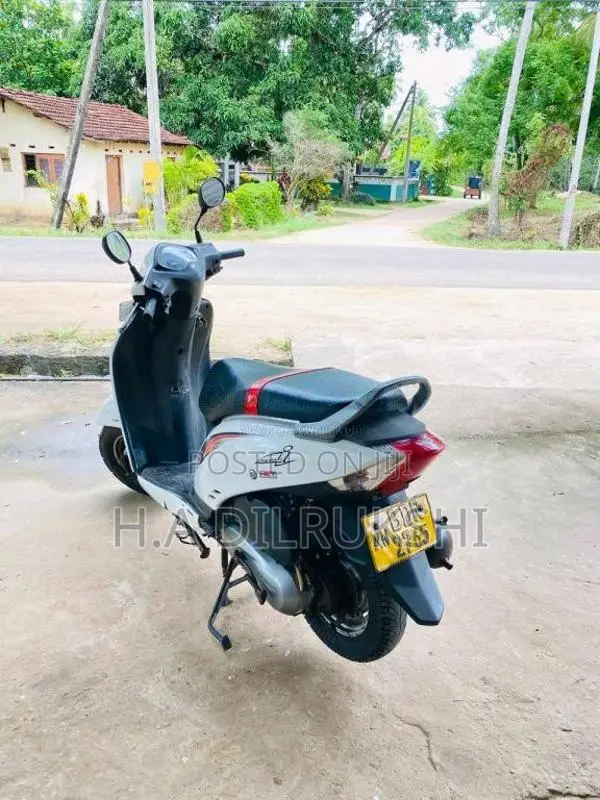 Honda Activa 2016 Motorbike (Used)