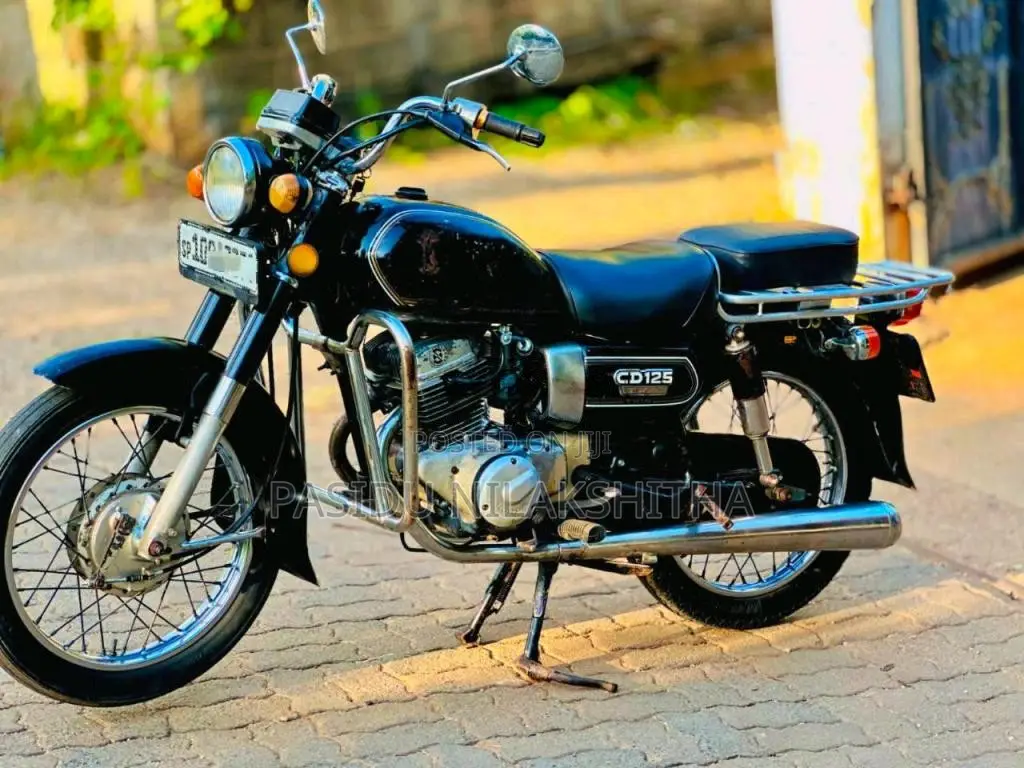 Honda CD 125 Twin 1995 Motorbike (Used)
