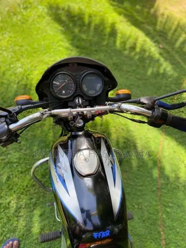 Bajaj CT-100 2013 Motorbike (Used)