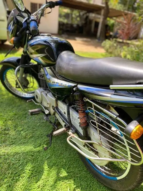 Bajaj CT-100 2013 Motorbike (Used)