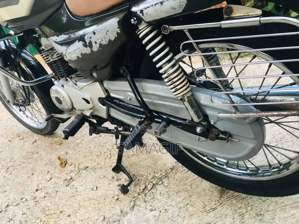Bajaj CT-100 2004 Motorbike (Used)