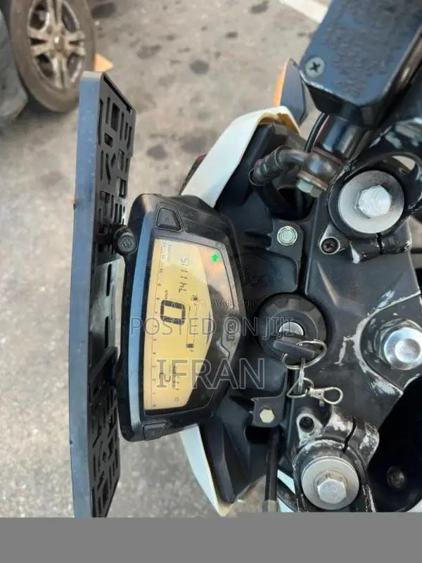 TVS Apache 200 2017 Motorbike (Used)