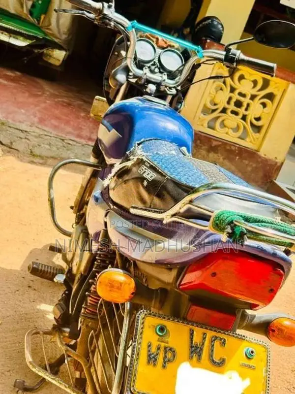 Bajaj CT-100 2011 Motorbike (Used)