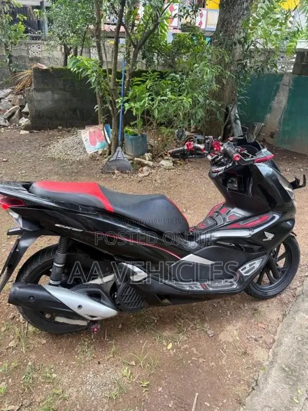 Honda Pcx 2018 Motorbike (Used)