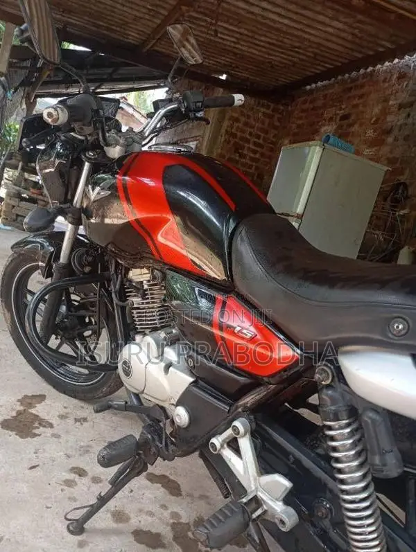 Bajaj V 15 2017 Motorbike (Used)