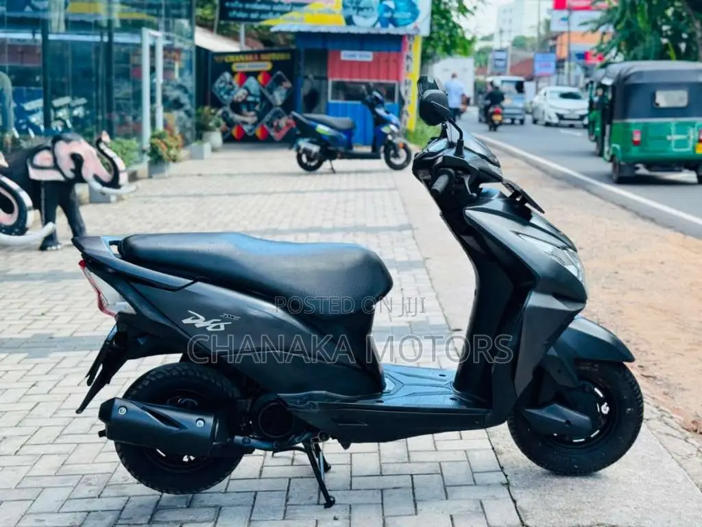 Honda Dio Dx 2019 Motorbike (Used)