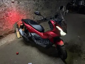 Honda ADV 160 2025 Motorbike (Used)