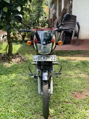 Bajaj CT-100 2016 Motorbike (Used)