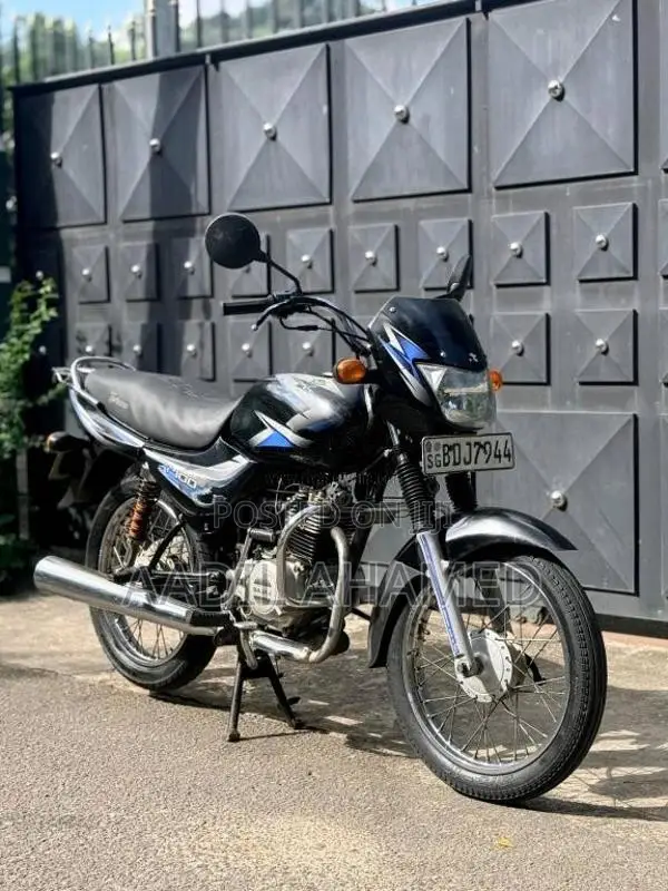 Bajaj CT-100 2016 Motorbike (Used)