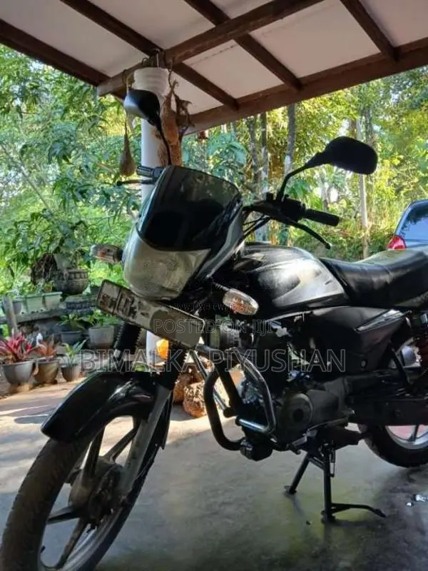 Bajaj Platina 2009 Motorbike (Used)