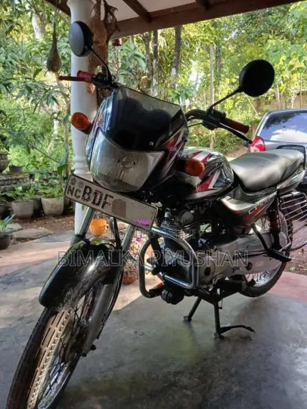 Bajaj CT-100 2016 Motorbike (Used)