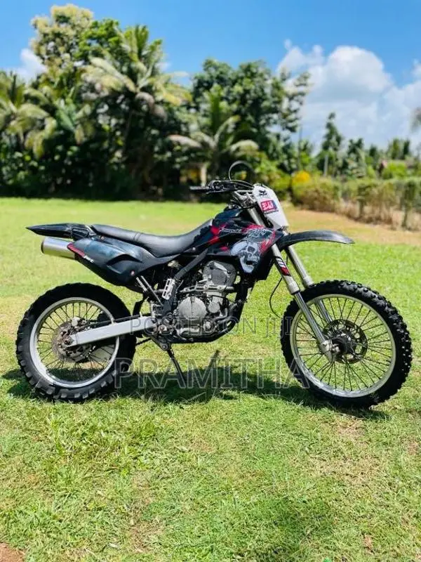 Kawasaki D Tracker 2002 Motorbike Unregistered (Recondition)