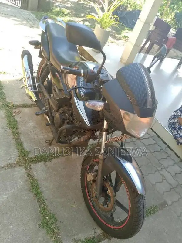 TVS Apache 2003 Motorbike (Used)