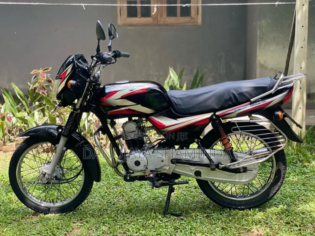 Bajaj CT-100 2016 Motorbike (Used)