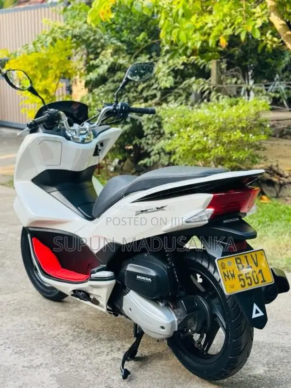 Honda Pcx 2018 Motorbike (Used)