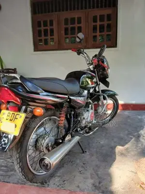 Bajaj CT-100 2016 Motorbike (Used)