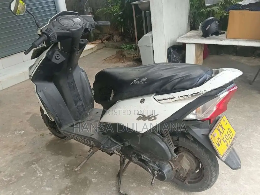 Honda Dio 2012 Motorbike (Used)