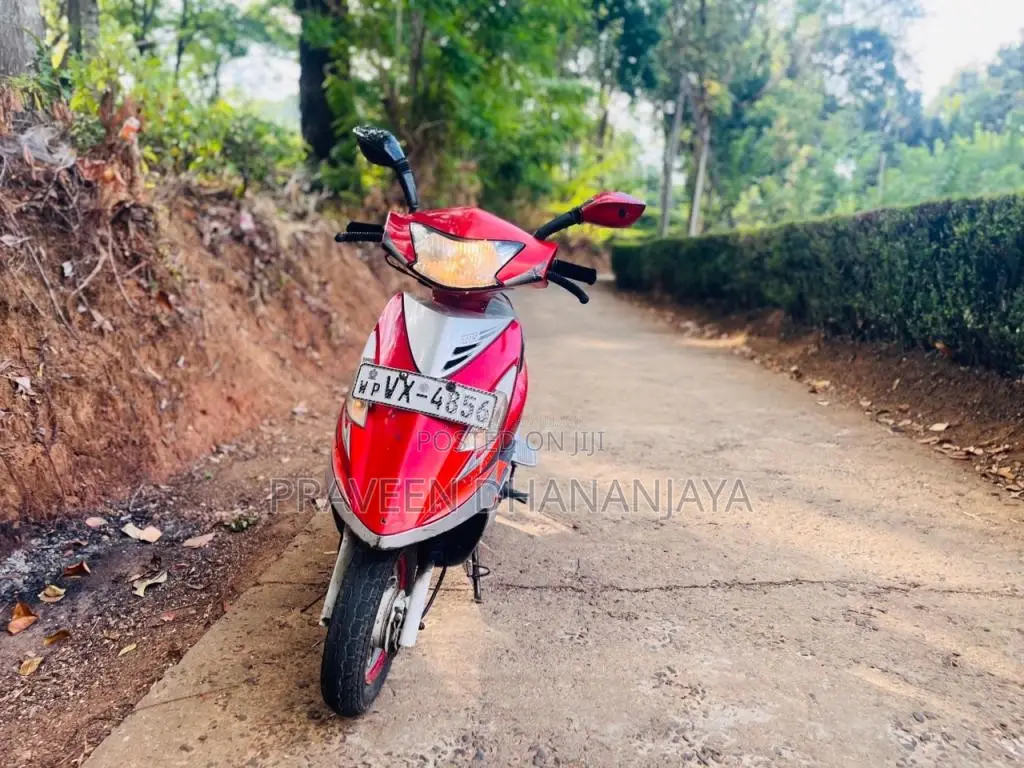 TVS Scooty Streak 2010 Motorbike (Used)