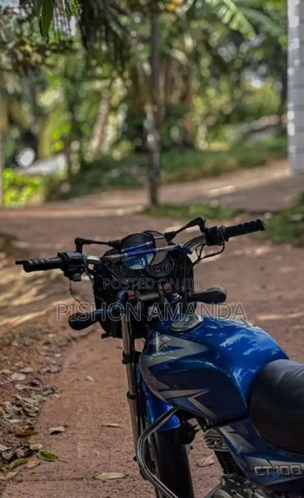 Bajaj CT-100 2012 Motorbike (Used)