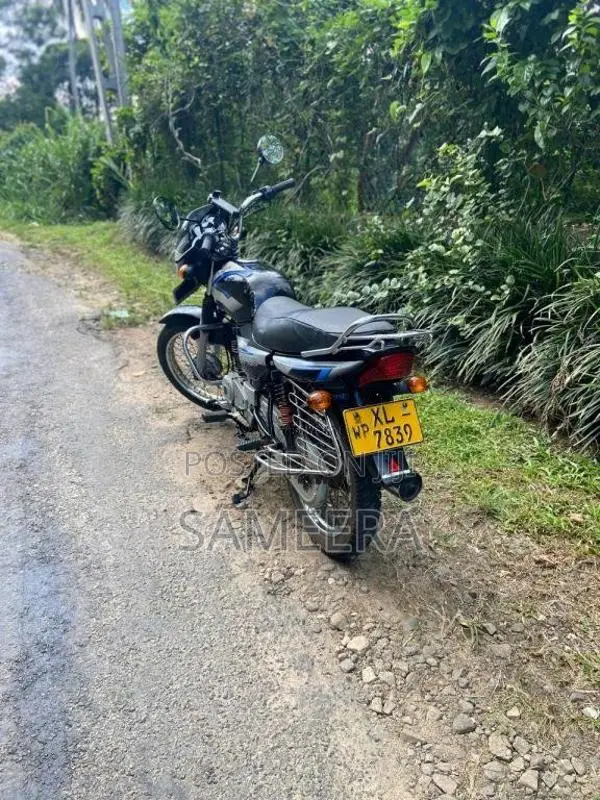 Bajaj CT-100 2012 Motorbike (Used)