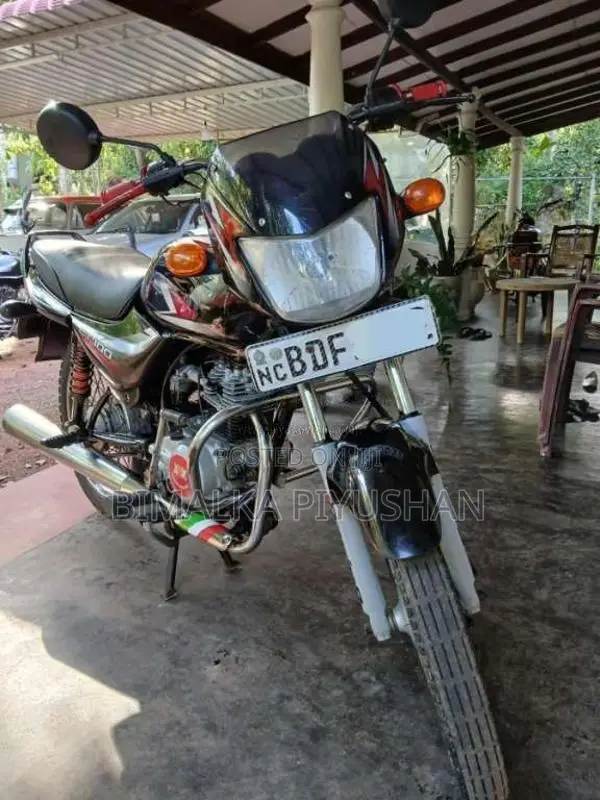 Bajaj CT-100 2016 Motorbike (Used)