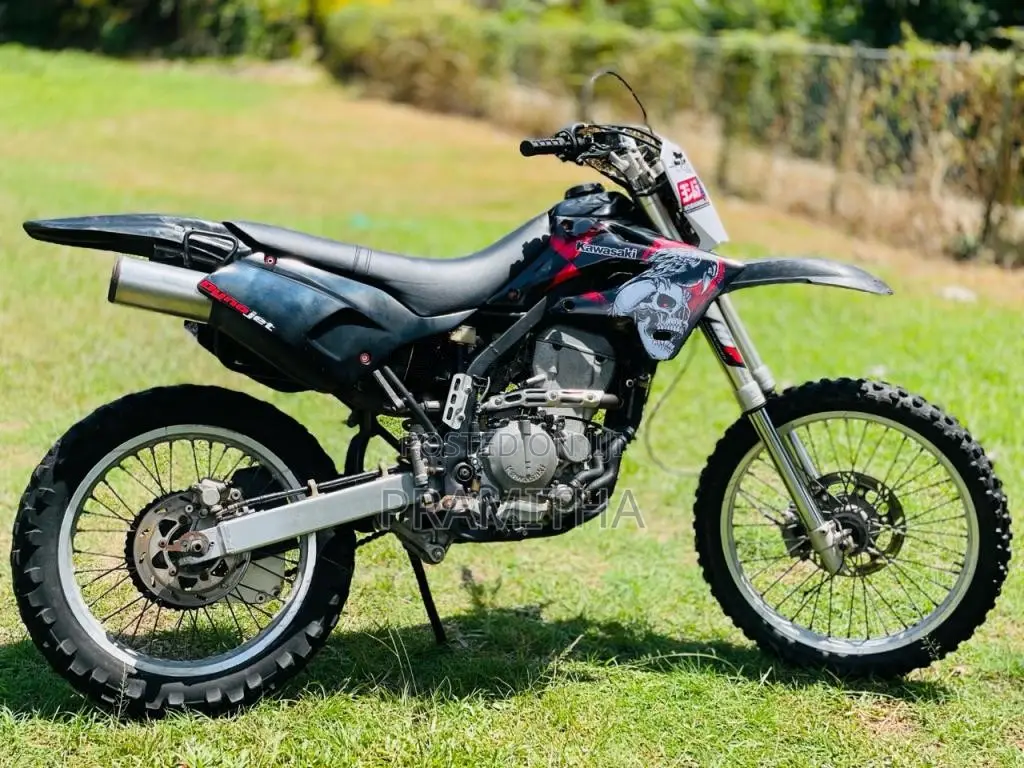 Kawasaki D Tracker 2002 Motorbike Unregistered (Recondition)