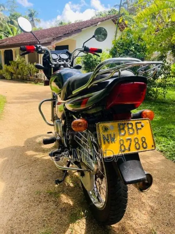 Bajaj CT-100 2014 Motorbike (Used)