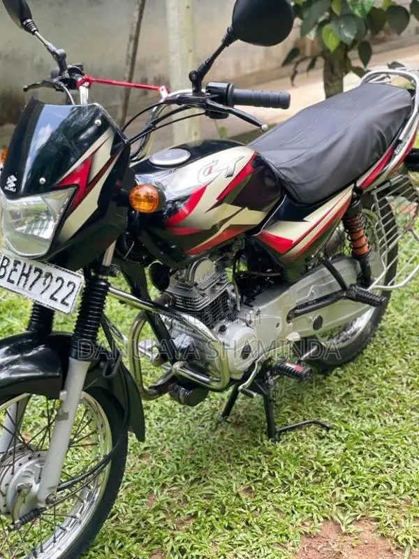Bajaj CT-100 2016 Motorbike (Used)