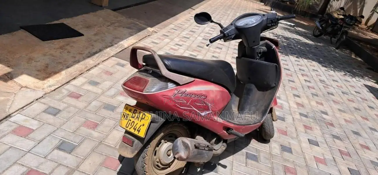 Hero Pleasure 2013 Motorbike (Used)