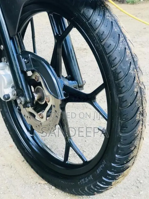 Bajaj Discover 2015 Motorbike (Used)