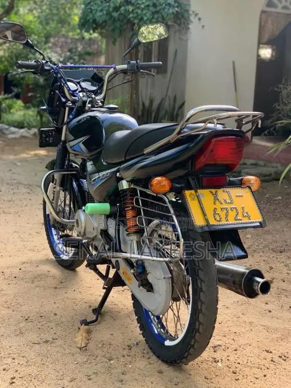 Bajaj CT-100 2011 Motorbike (Used)
