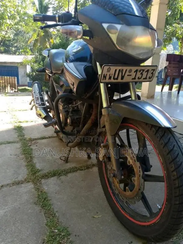TVS Apache 2003 Motorbike (Used)