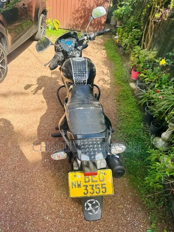Bajaj Pulsar 2017 Motorbike (Used)