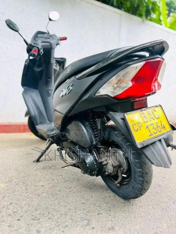 Honda Dio 2013 Motorbike (Used)