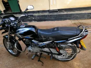 Bajaj CT-100 2014 Motorbike (Used)