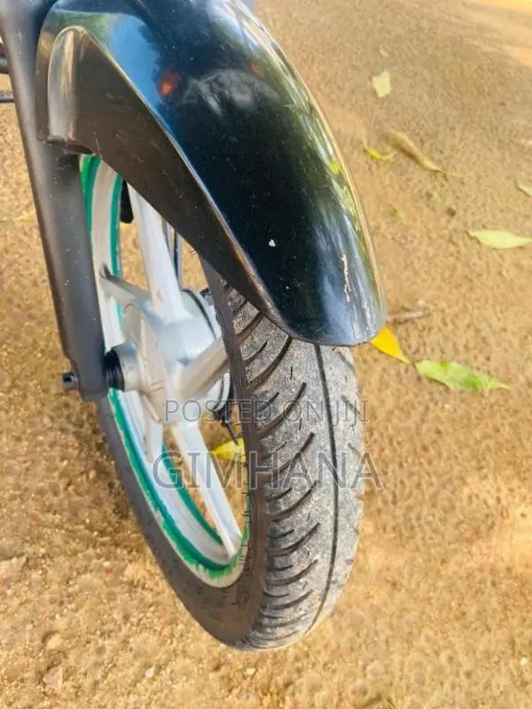 Bajaj Platina Es 2016 Motorbike (Used)