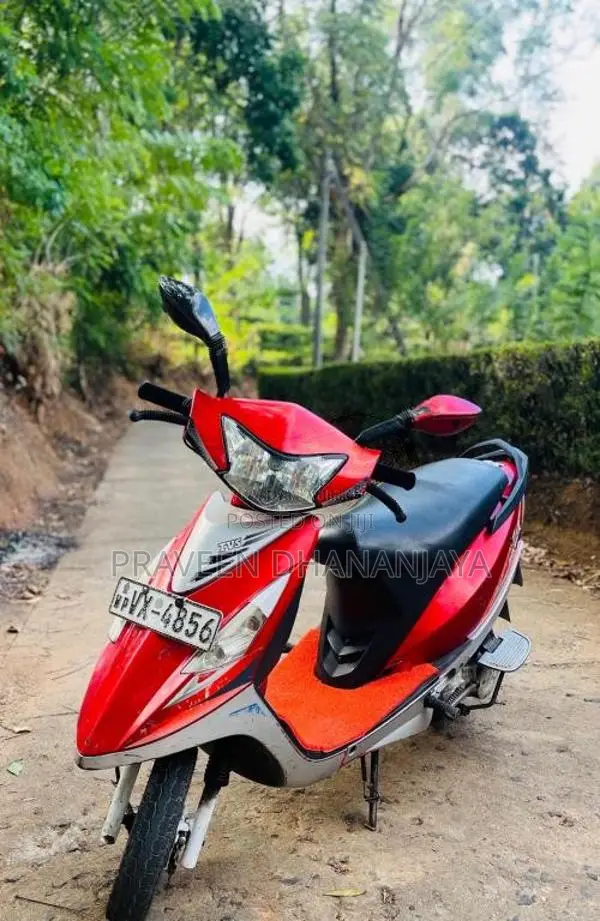 TVS Scooty Streak 2010 Motorbike (Used)