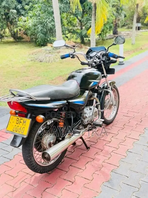 Bajaj CT-100 2017 Motorbike (Used)
