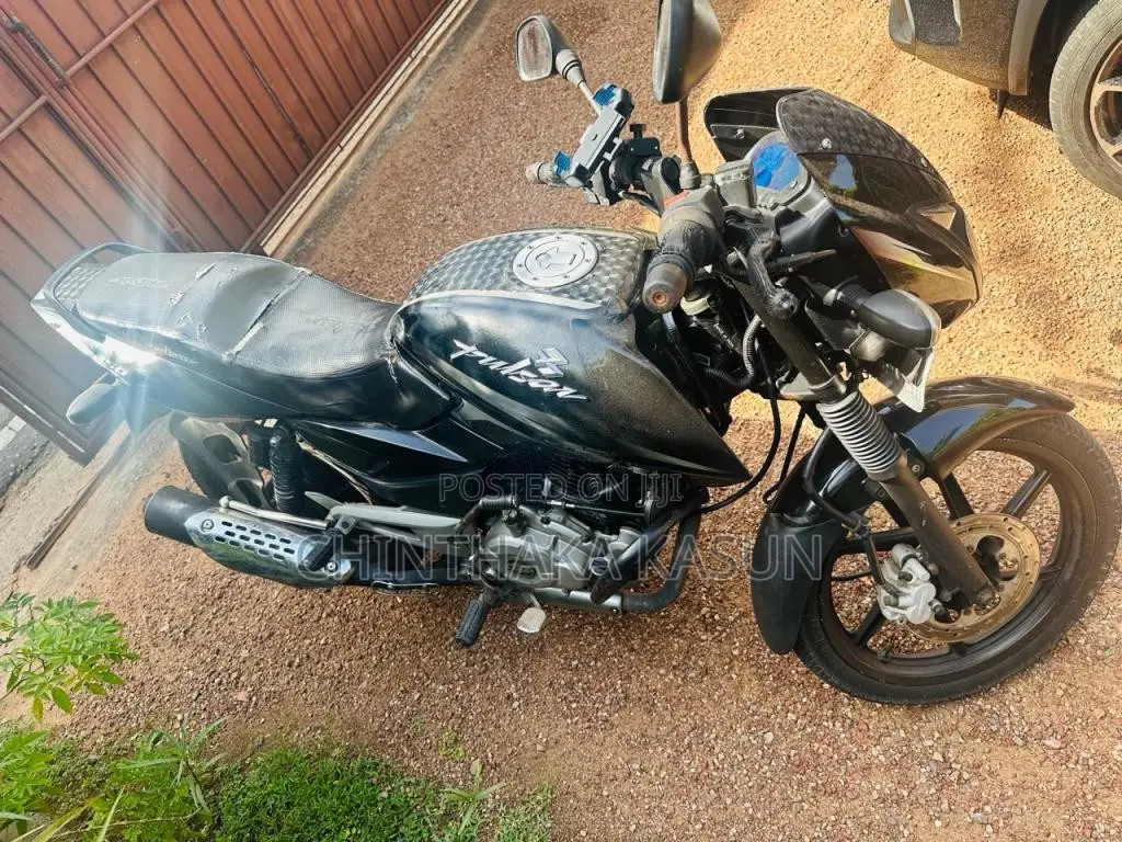 Bajaj Pulsar 2017 Motorbike (Used)