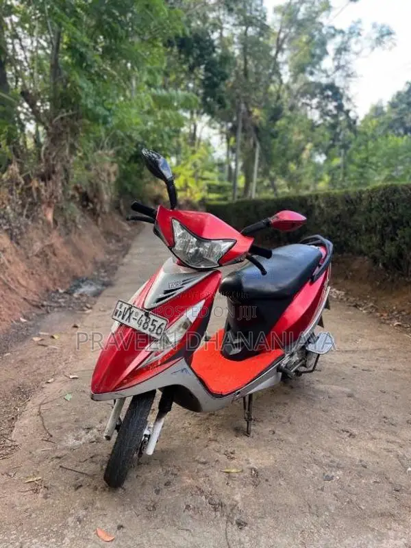 TVS Scooty Streak 2010 Motorbike (Used)