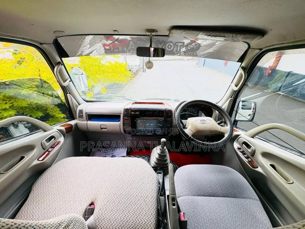 Toyota CrewCab 2003 Crew Cab (Used)
