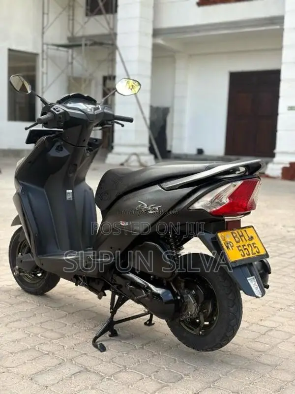 Honda Dio Dx 2018 Motorbike (Used)