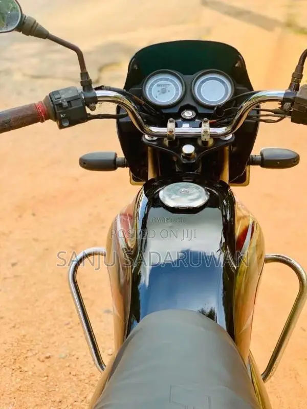 Bajaj Platina 2014 Motorbike (Used)