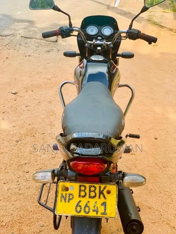 Bajaj Platina 2014 Motorbike (Used)