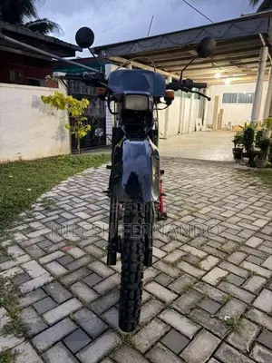 Honda Xlr 1999 Motorbike (Used)