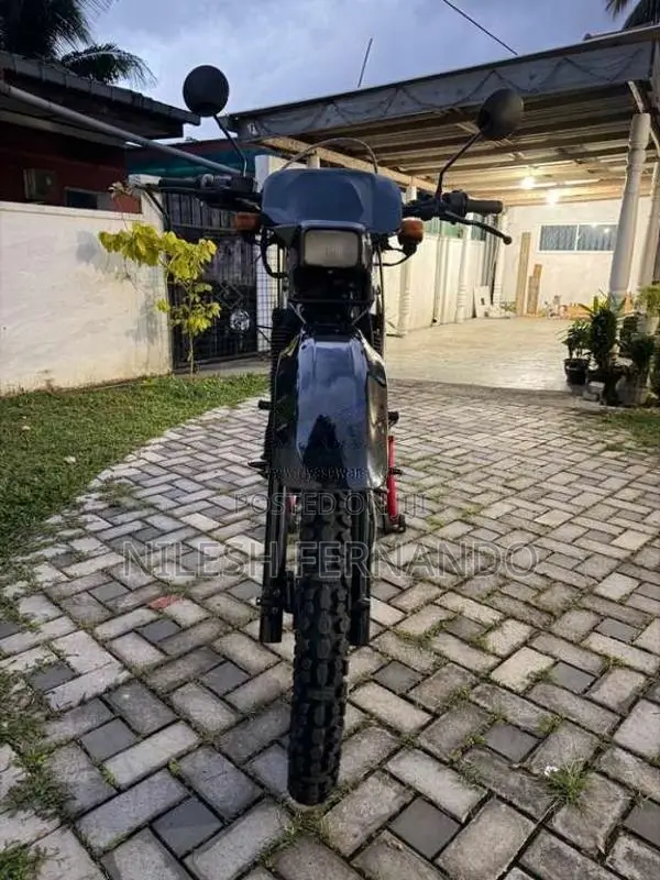 Honda Xlr 1999 Motorbike (Used)