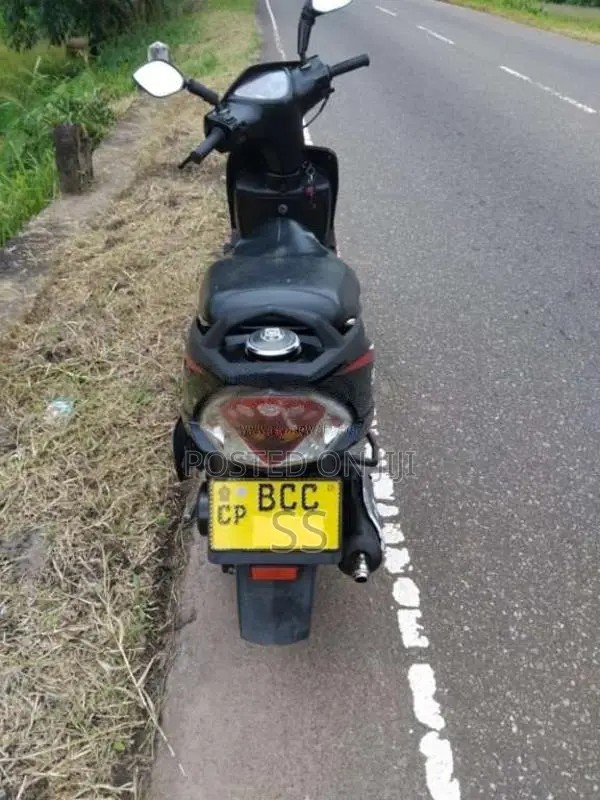 TVS Scooty Streak 2015 Motorbike (Used)