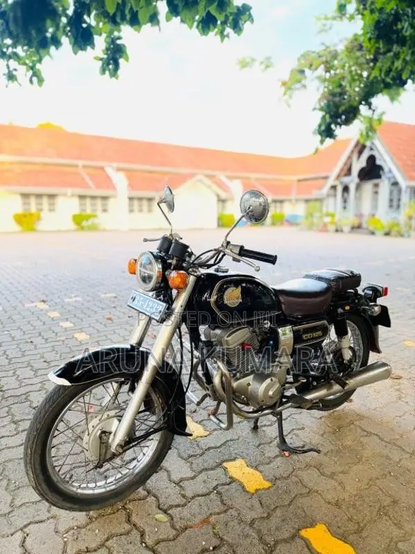Honda CD 125 Twin 1990 Motorbike (Used)