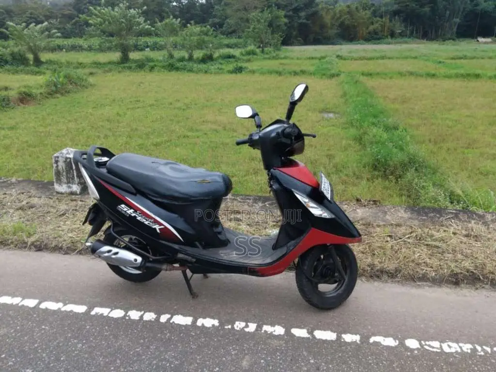 TVS Scooty Streak 2015 Motorbike (Used)