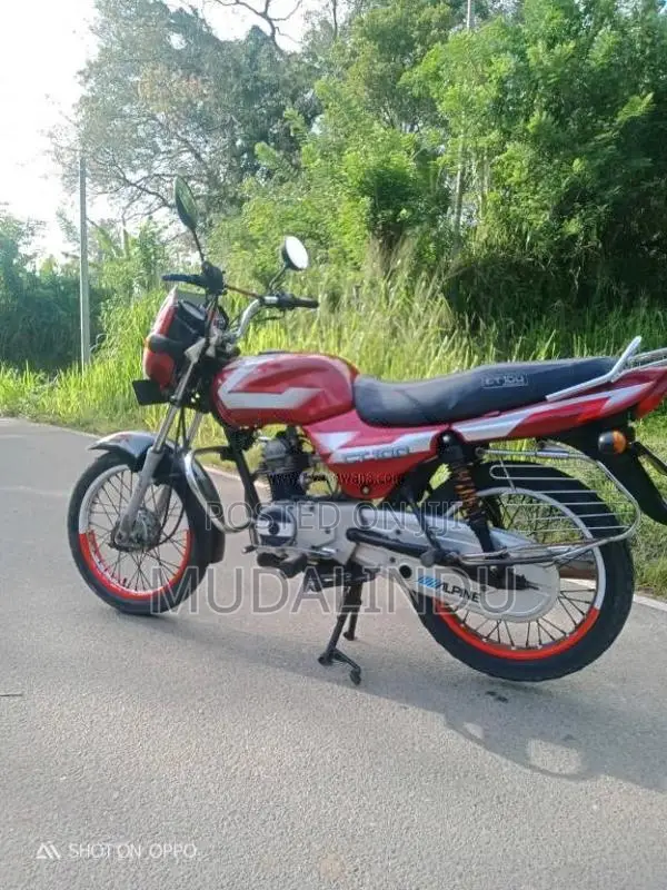 Bajaj CT-100 2012 Motorbike (Used)